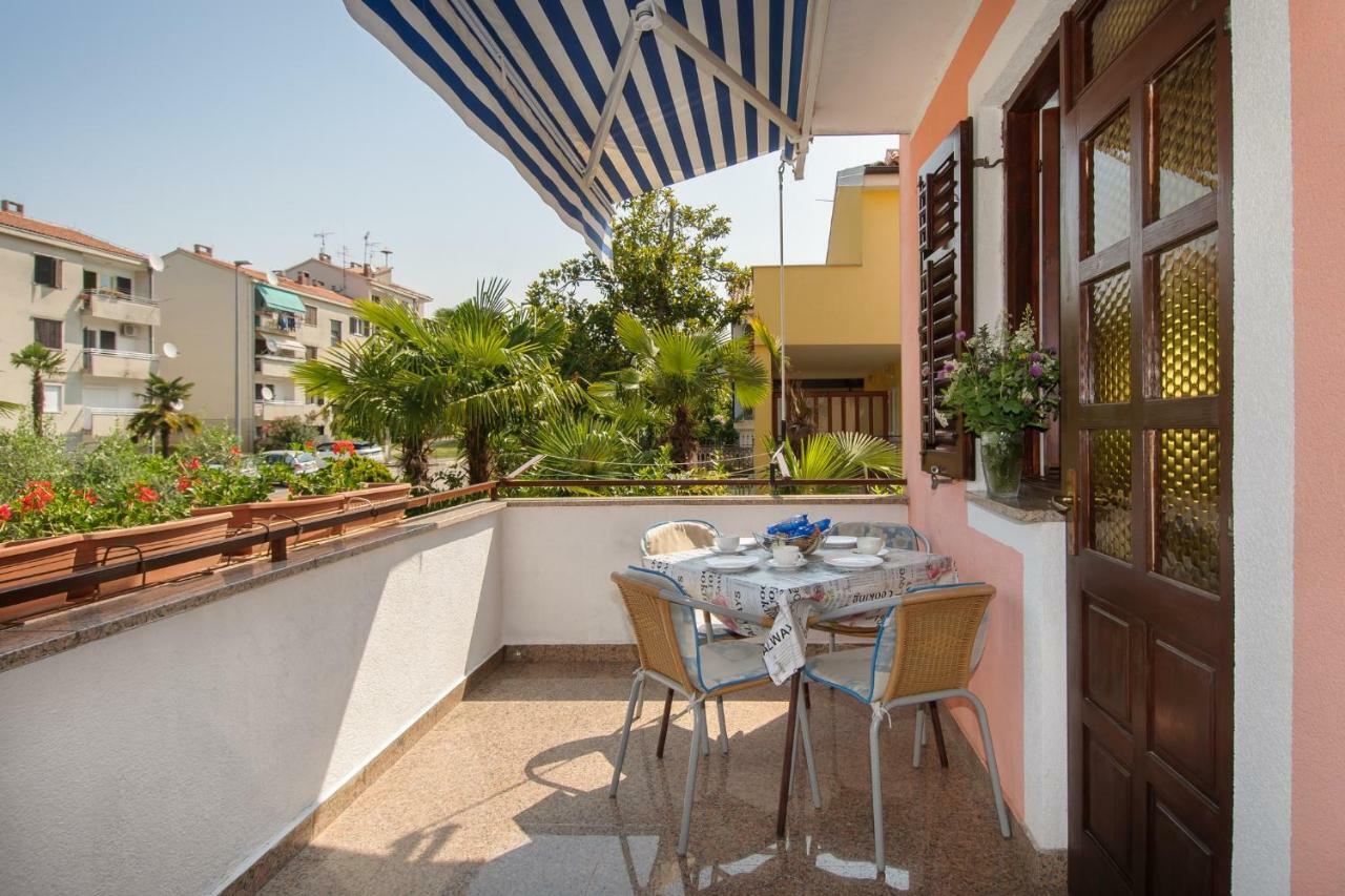 Apartments Nives Пореч Экстерьер фото